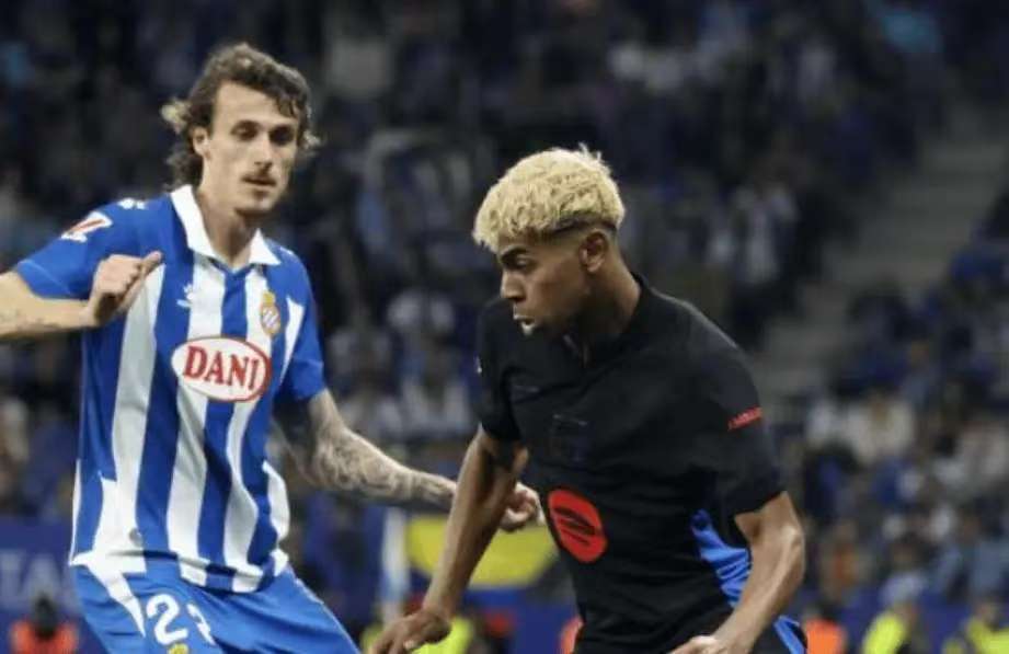 詹姆斯谈湖人防守：我们必须快速回防，限制对手的突破