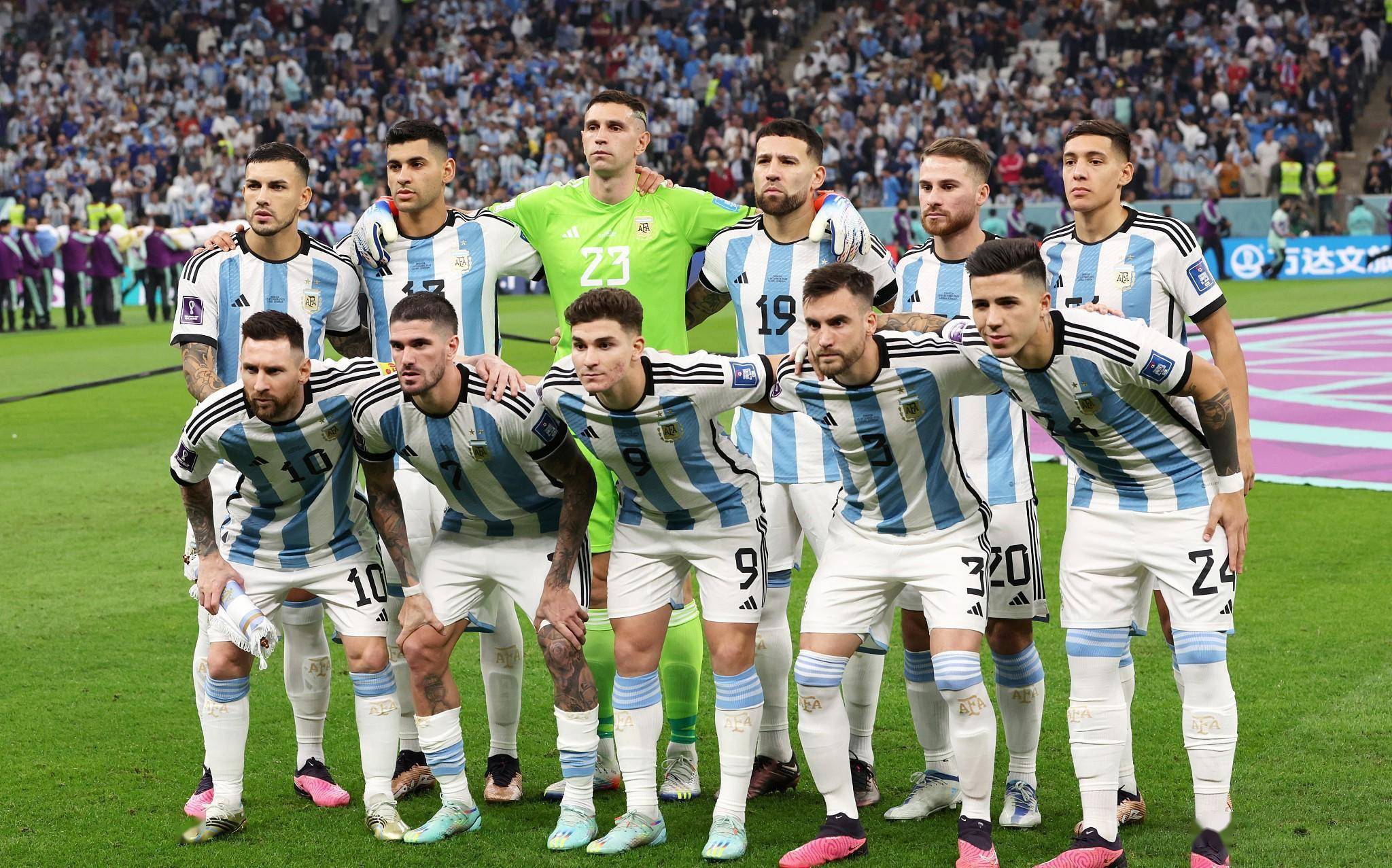 是他们在小 是他们在小