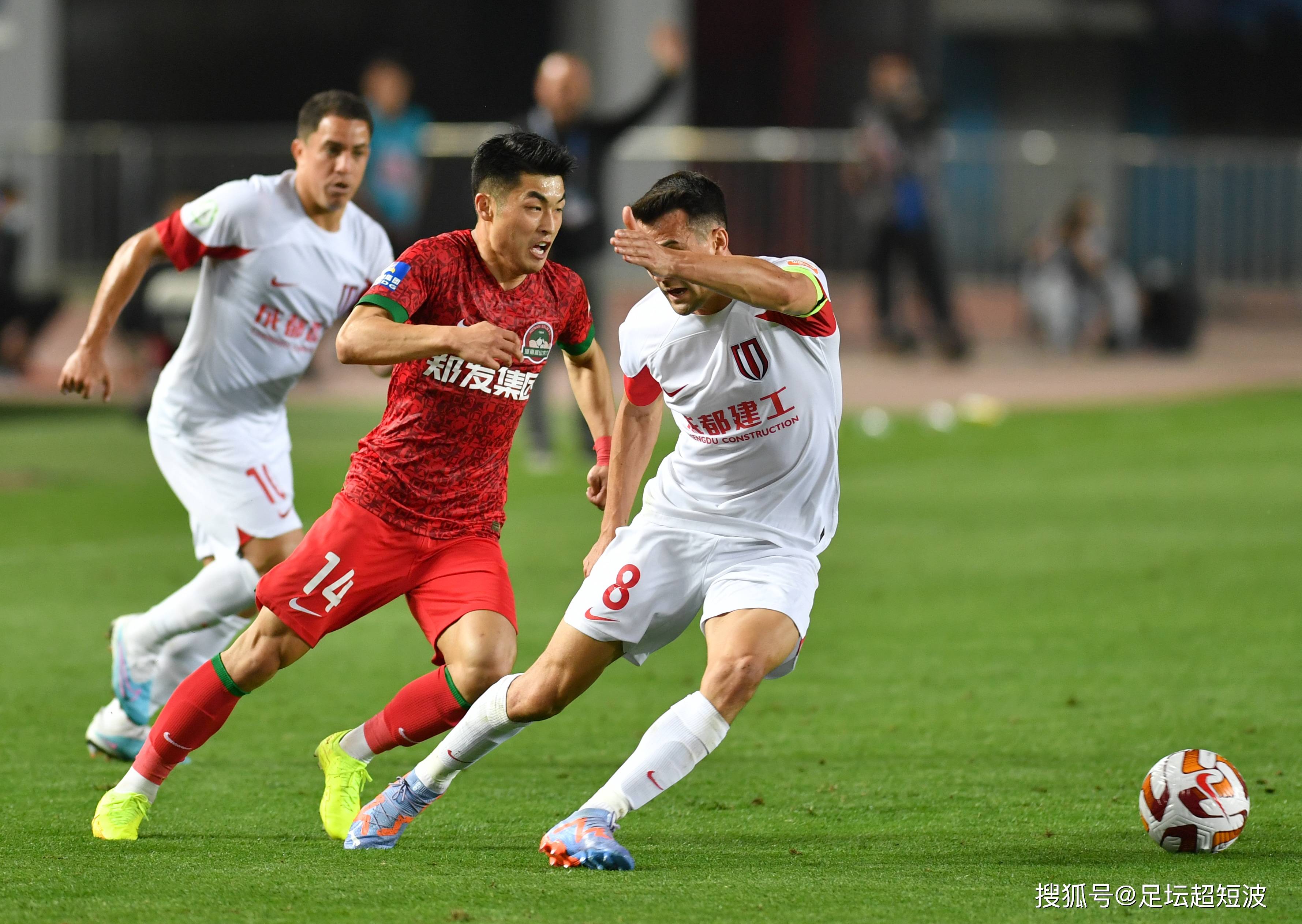 实现卫冕的 实现卫冕的